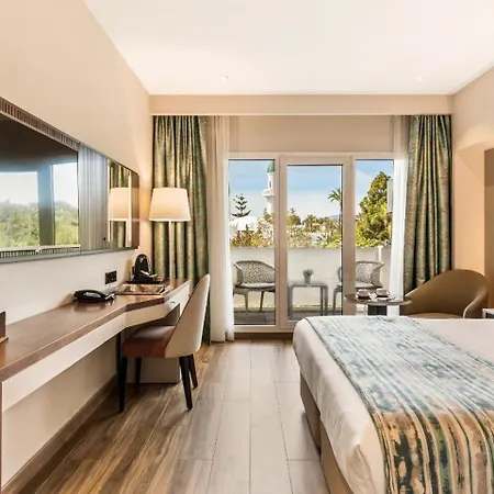 Alanda & Wellness 5*