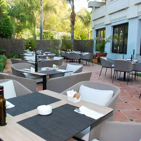 Alanda & Wellness Отель 5*