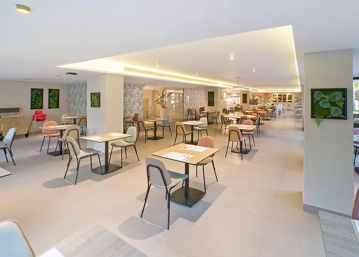 Hotel Alanda & Wellness 5*