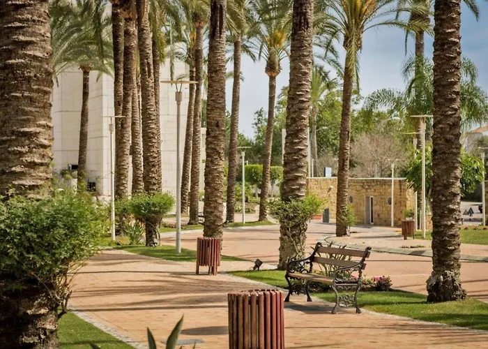 Alanda & Wellness Hotel 5*