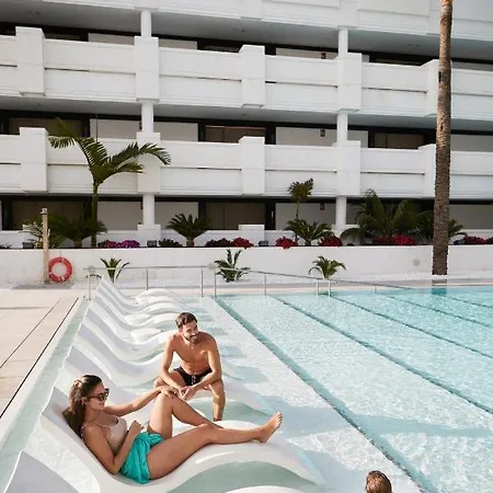 Otel Alanda